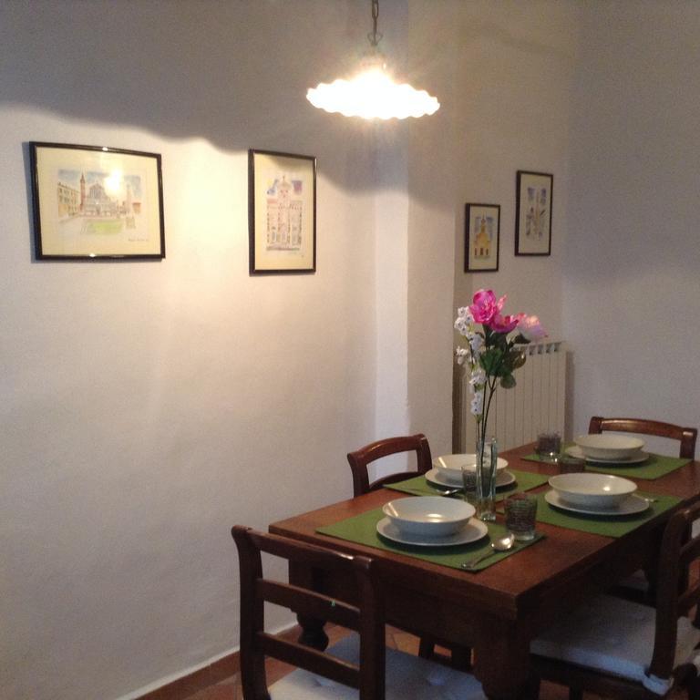 Apartament Vellutini Number One Florencja Pokój zdjęcie